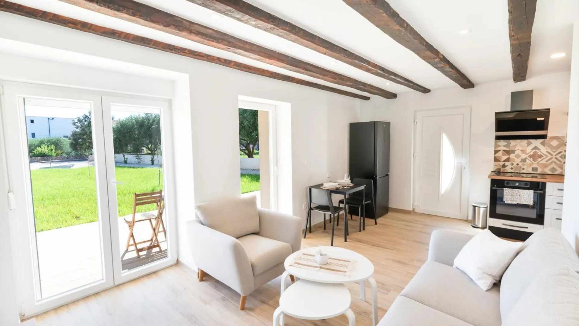 Appartamento Basic Old House Vir Croazia